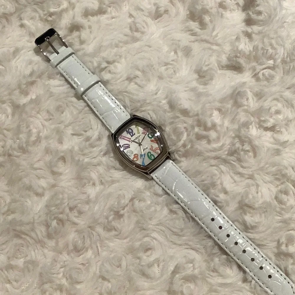 ⬇️⬇️⬇️ CLEARANCE ⬇️⬇️⬇️ Amitron Fashion Watch
